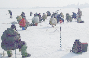 Зимняя рыбалка в России